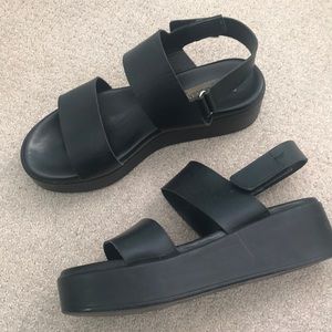 Steve Madden platform sandals size 9